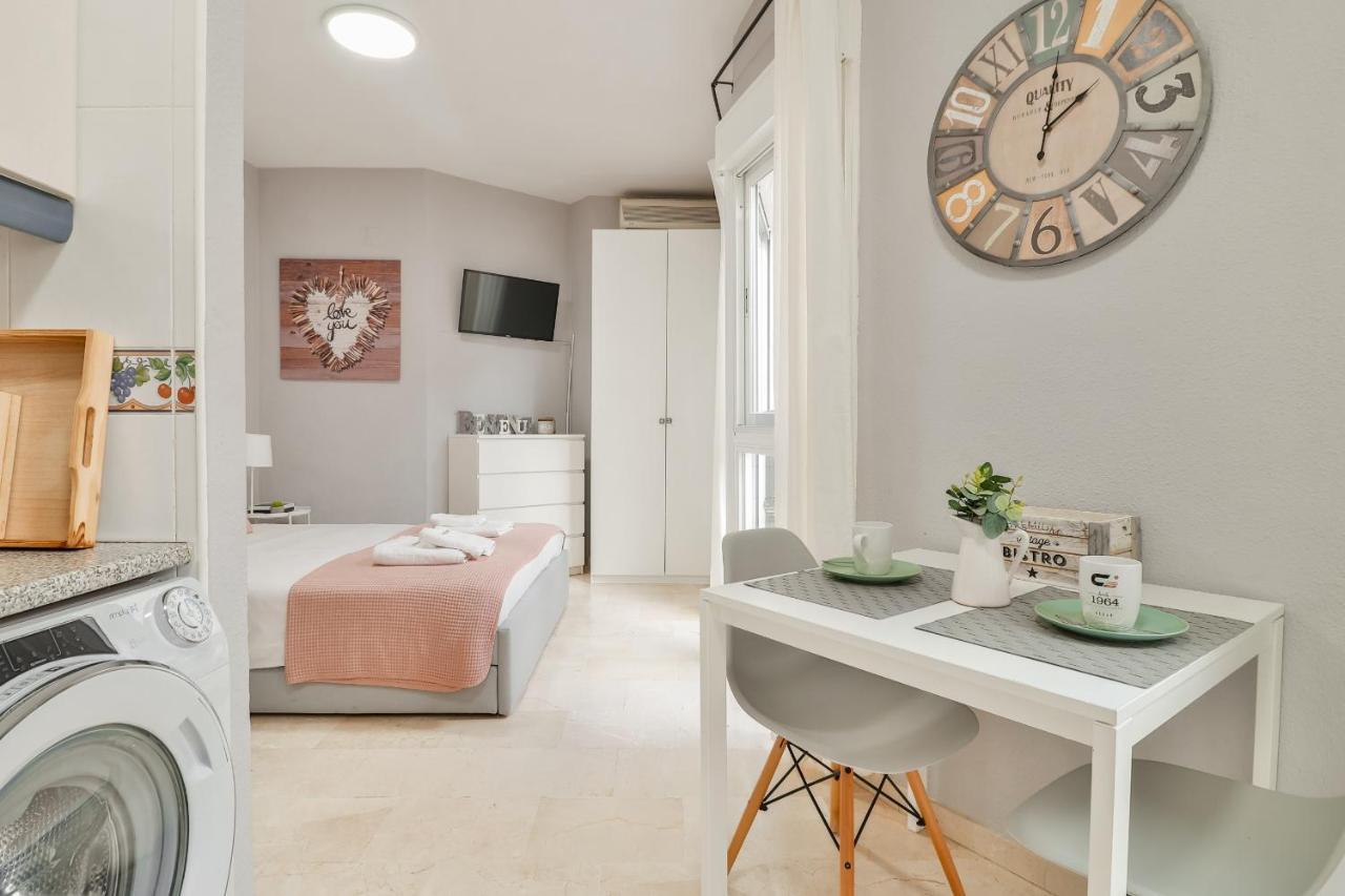 C14 - Nice Studio Close To Historical Center Málaga Exterior foto